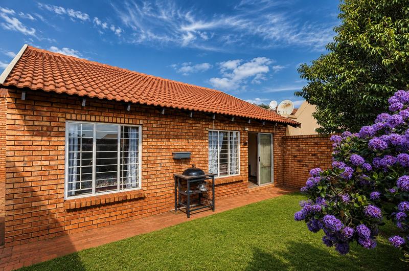 2 Bedroom Property for Sale in Elardus Park Gauteng