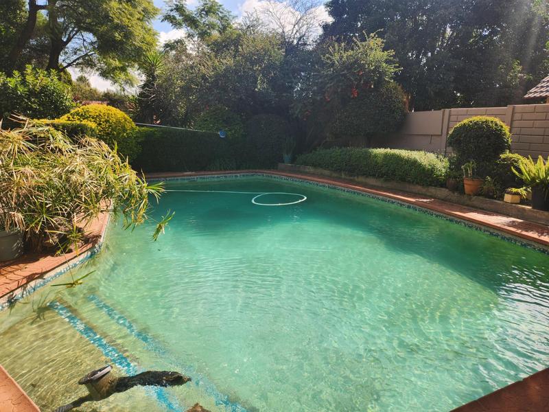 3 Bedroom Property for Sale in Buurendal Gauteng