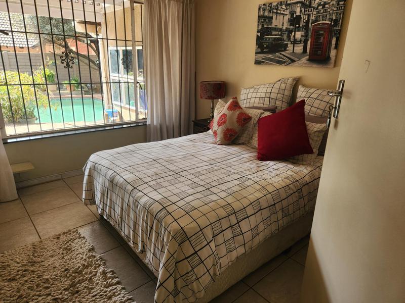 3 Bedroom Property for Sale in Buurendal Gauteng