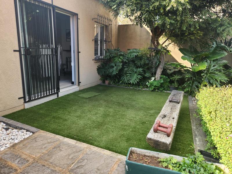3 Bedroom Property for Sale in Buurendal Gauteng