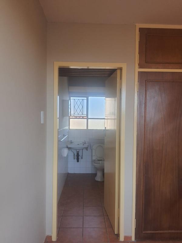 To Let 1 Bedroom Property for Rent in Sunnyside Gauteng