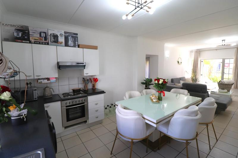 3 Bedroom Property for Sale in Douglasdale Gauteng