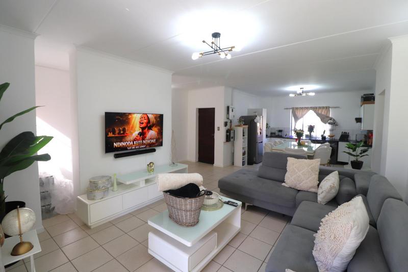 3 Bedroom Property for Sale in Douglasdale Gauteng