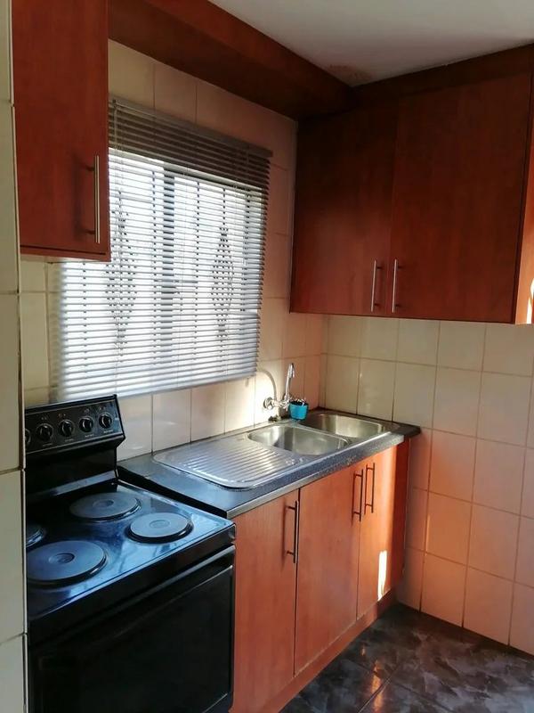To Let 3 Bedroom Property for Rent in Klipfontein View Gauteng