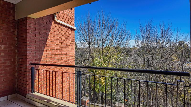 2 Bedroom Property for Sale in Sunninghill Gauteng