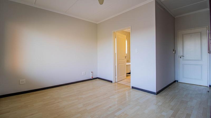 2 Bedroom Property for Sale in Sunninghill Gauteng