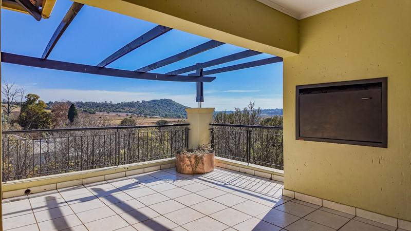 2 Bedroom Property for Sale in Sunninghill Gauteng
