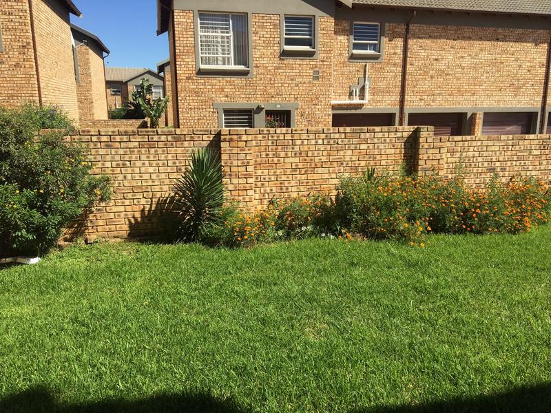To Let 3 Bedroom Property for Rent in Wilgeheuwel Gauteng