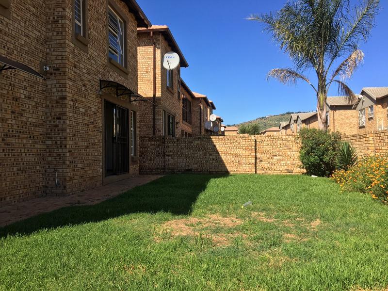 To Let 3 Bedroom Property for Rent in Wilgeheuwel Gauteng