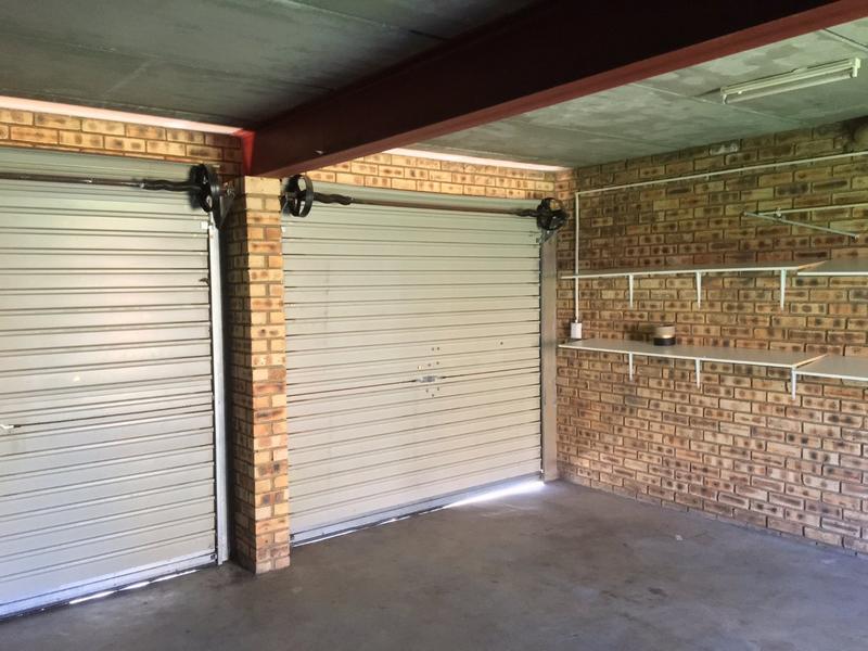 To Let 3 Bedroom Property for Rent in Wilgeheuwel Gauteng