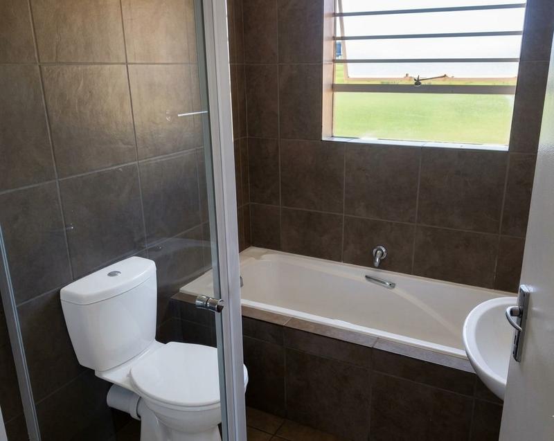 3 Bedroom Property for Sale in Wilgeheuwel Gauteng