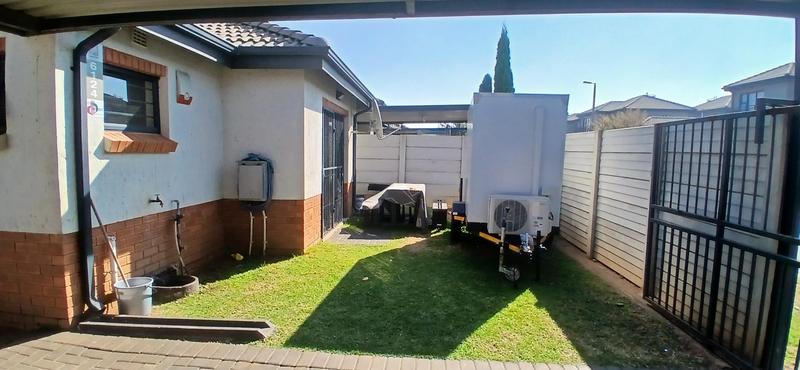 3 Bedroom Property for Sale in Albertsdal Gauteng