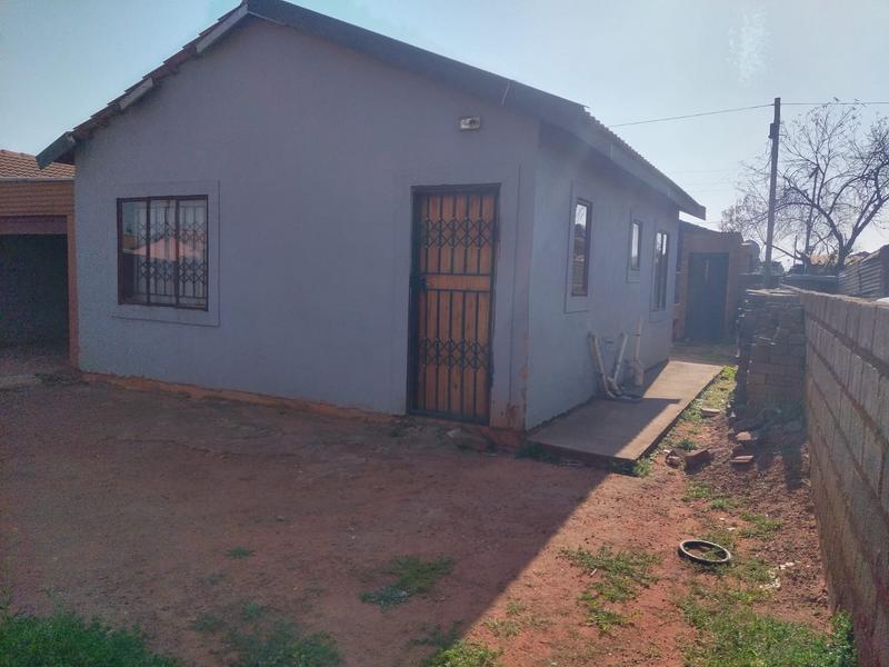 2 Bedroom Property for Sale in Katlehong South Gauteng