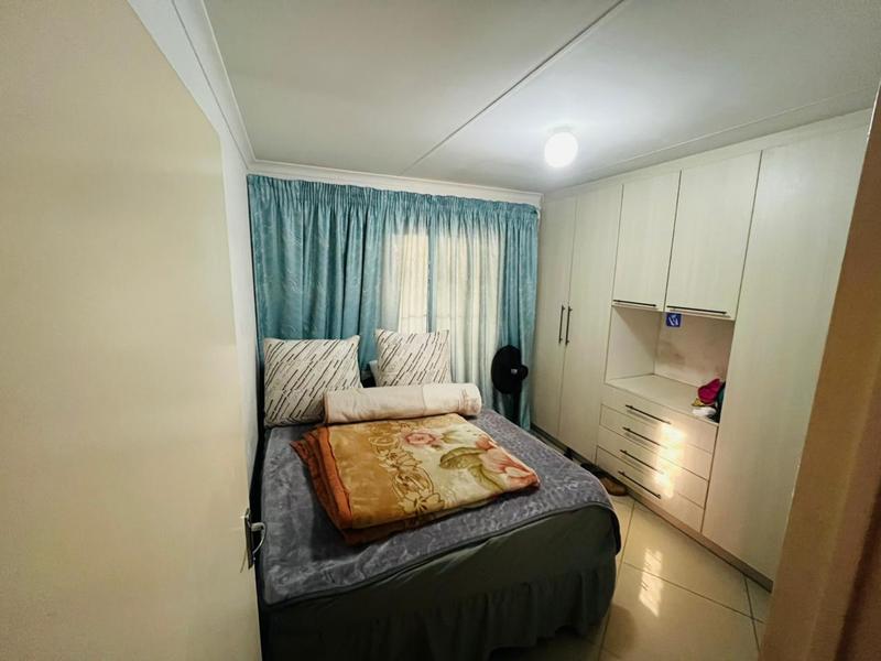 2 Bedroom Property for Sale in Windmill Park Gauteng