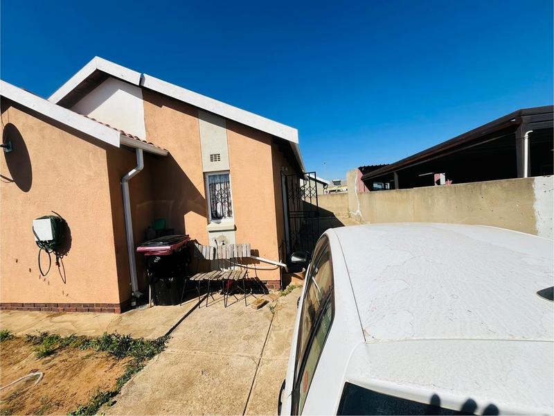 3 Bedroom Property for Sale in Windmill Park Gauteng