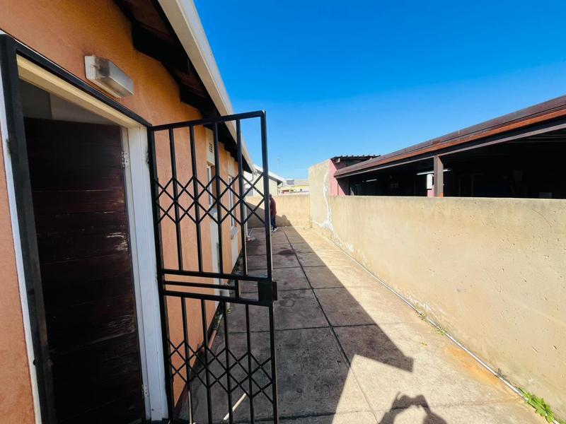 3 Bedroom Property for Sale in Windmill Park Gauteng
