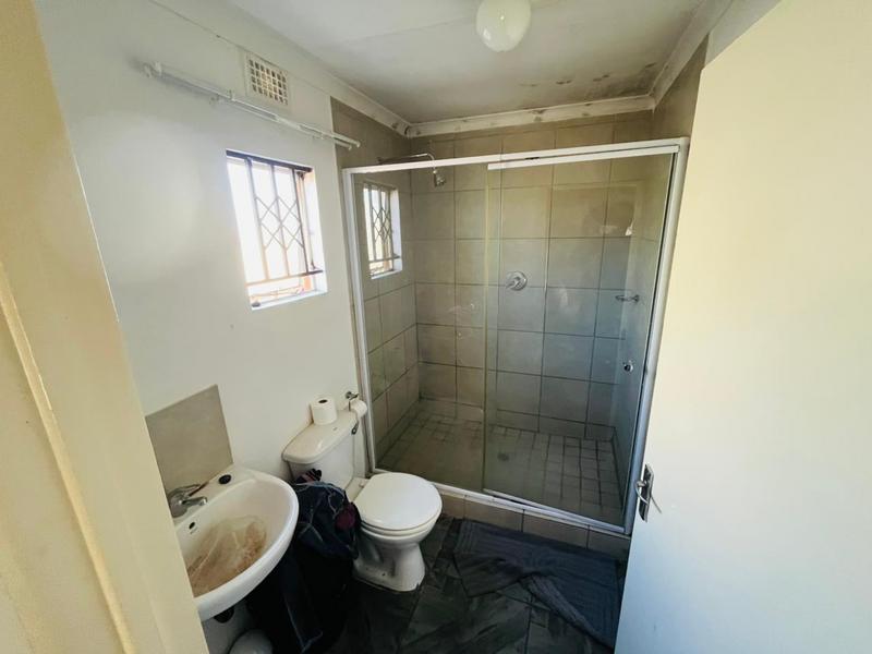 3 Bedroom Property for Sale in Windmill Park Gauteng