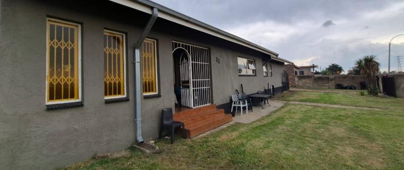 3 Bedroom Property for Sale in Birchleigh Gauteng