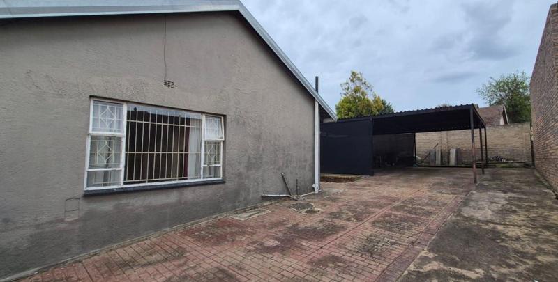3 Bedroom Property for Sale in Birchleigh Gauteng