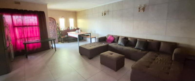 3 Bedroom Property for Sale in Birchleigh Gauteng