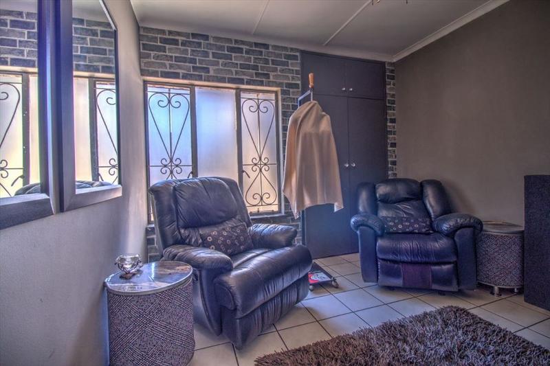 3 Bedroom Property for Sale in Van Riebeeck Park Gauteng