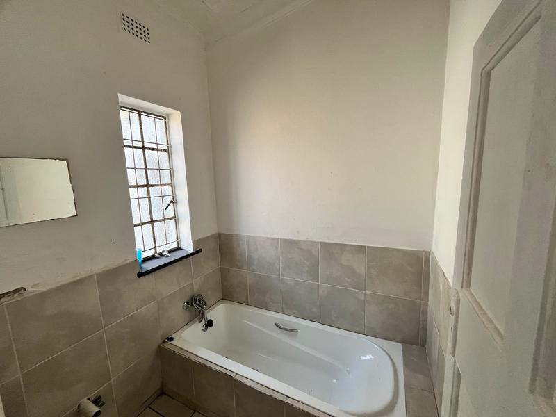 4 Bedroom Property for Sale in Geduld Gauteng