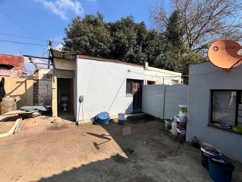 4 Bedroom Property for Sale in Geduld Gauteng