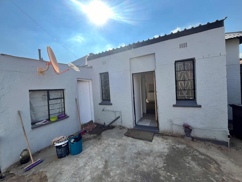 4 Bedroom Property for Sale in Geduld Gauteng