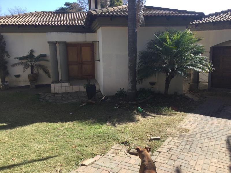 7 Bedroom Property for Sale in Buccleuch Gauteng