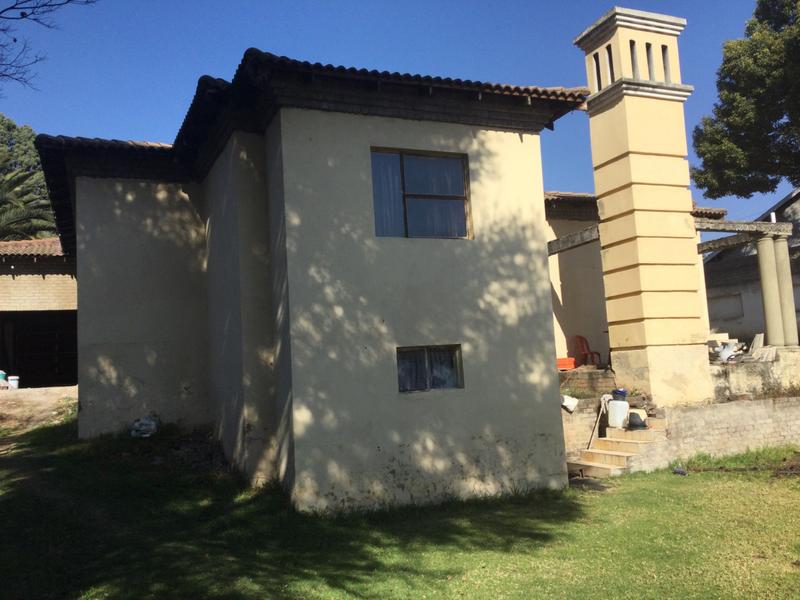7 Bedroom Property for Sale in Buccleuch Gauteng