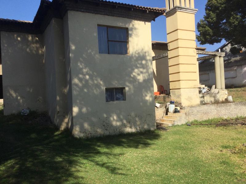 7 Bedroom Property for Sale in Buccleuch Gauteng