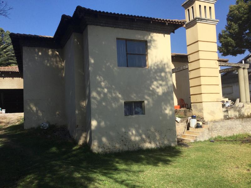 7 Bedroom Property for Sale in Buccleuch Gauteng