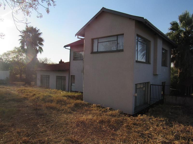 6 Bedroom Property for Sale in Proclamation Hill Gauteng