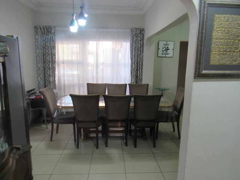 6 Bedroom Property for Sale in Proclamation Hill Gauteng