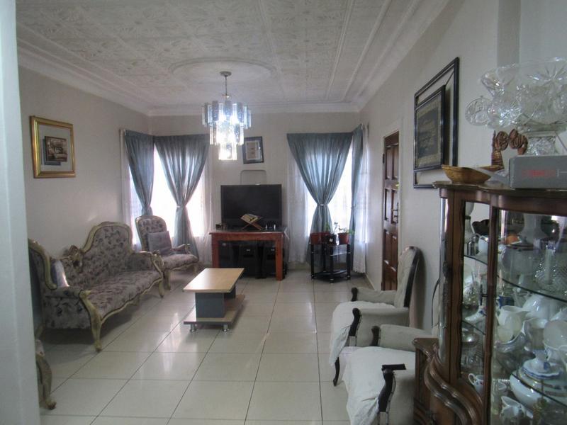 6 Bedroom Property for Sale in Proclamation Hill Gauteng