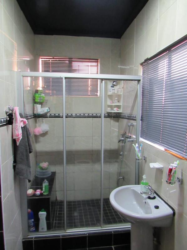 6 Bedroom Property for Sale in Proclamation Hill Gauteng
