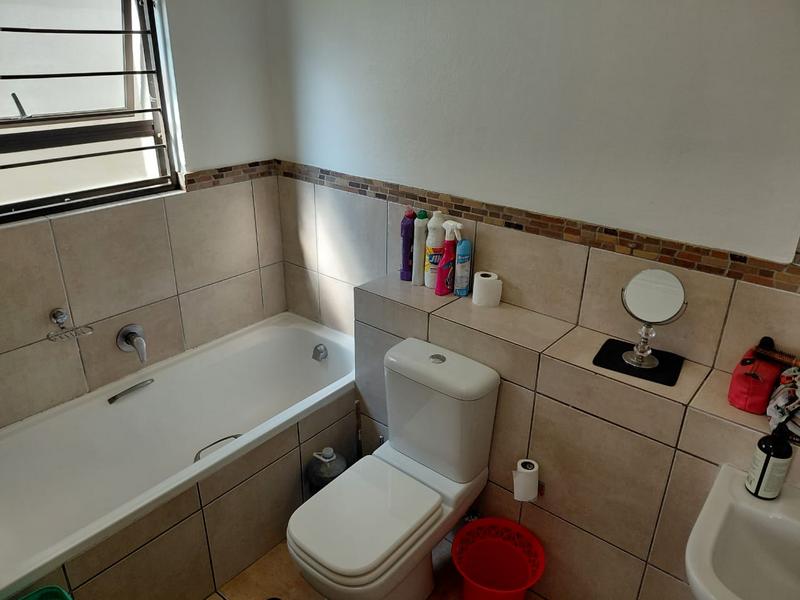To Let 2 Bedroom Property for Rent in Sunninghill Gauteng