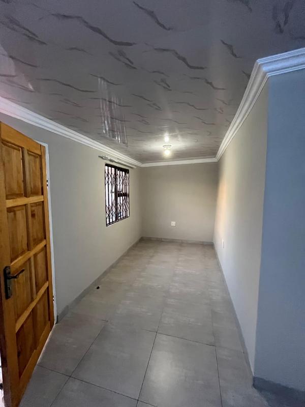 1 Bedroom Property for Sale in Braamfischerville Gauteng