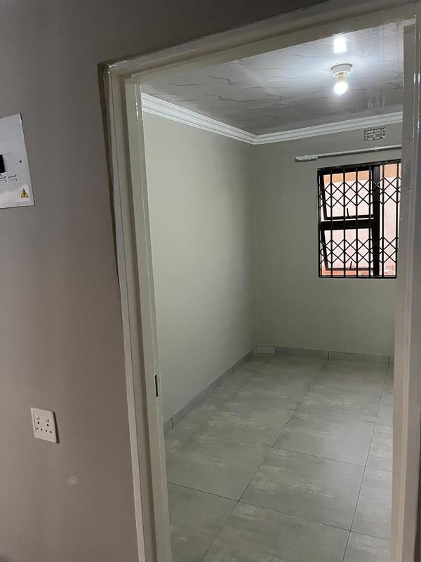1 Bedroom Property for Sale in Braamfischerville Gauteng