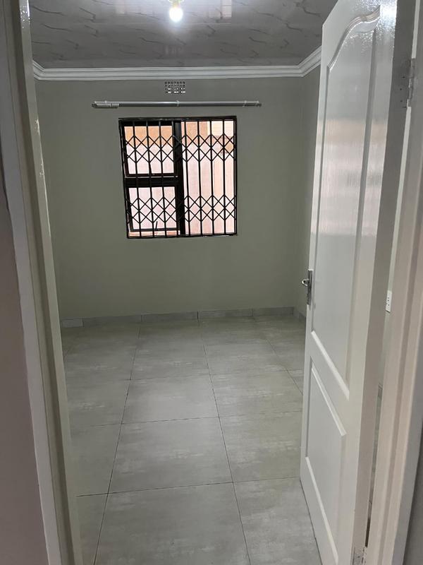 1 Bedroom Property for Sale in Braamfischerville Gauteng