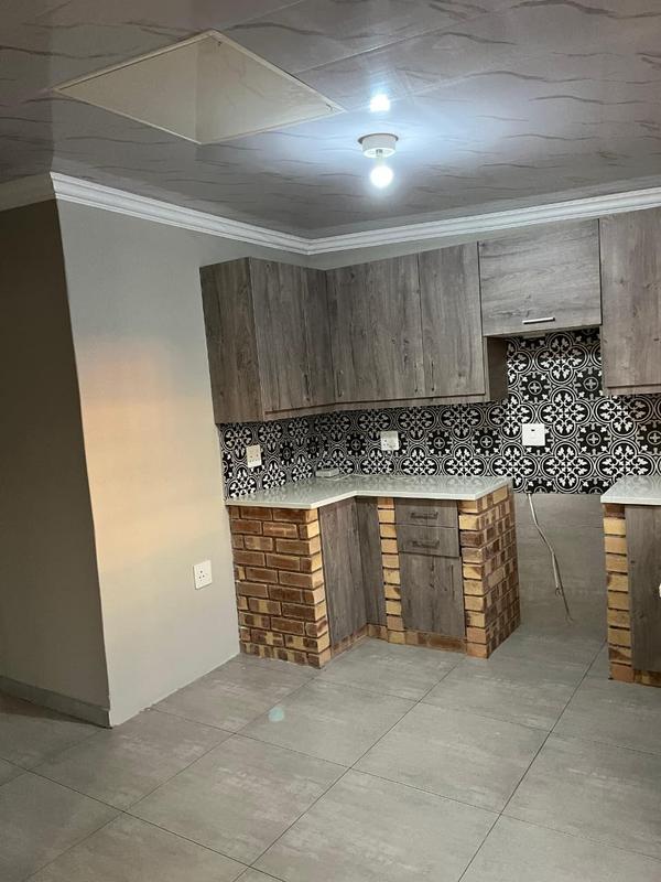 1 Bedroom Property for Sale in Braamfischerville Gauteng