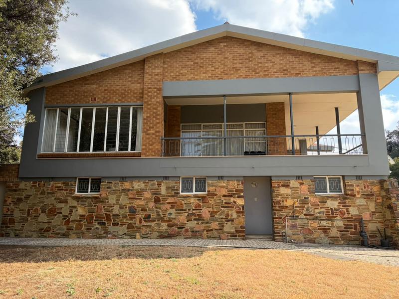 To Let 4 Bedroom Property for Rent in Northcliff Gauteng