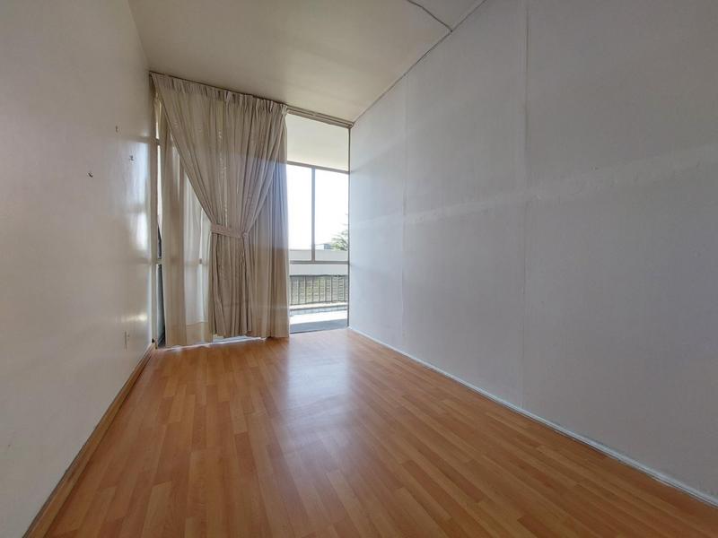 1 Bedroom Property for Sale in Parktown Gauteng