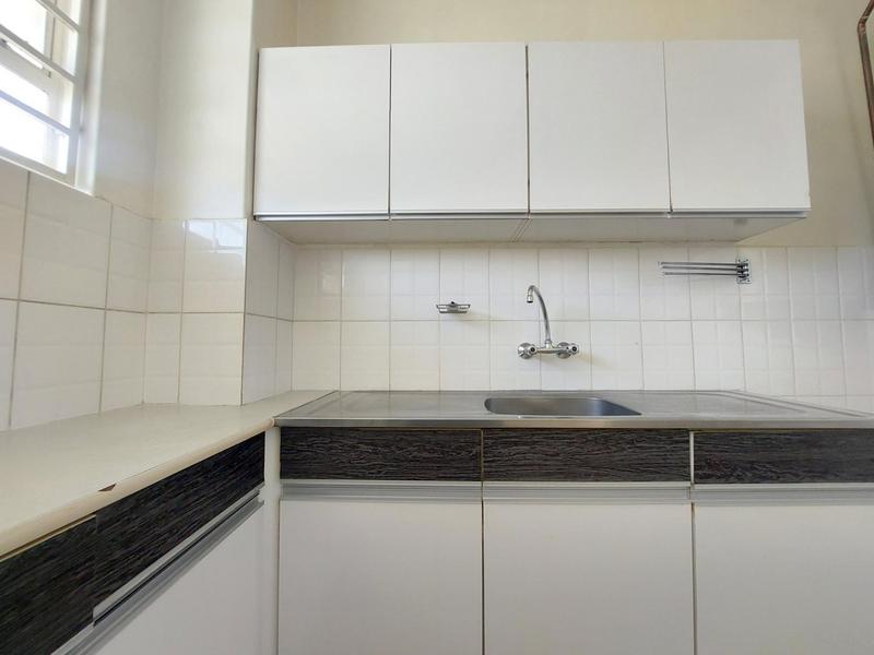 1 Bedroom Property for Sale in Parktown Gauteng