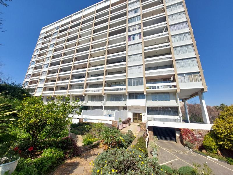 1 Bedroom Property for Sale in Parktown Gauteng