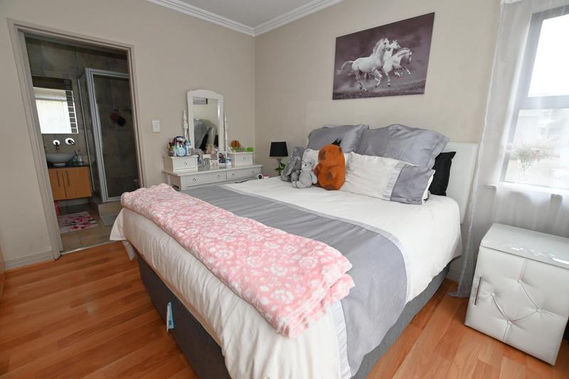 To Let 2 Bedroom Property for Rent in Rivonia Gauteng