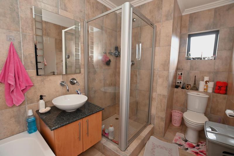 To Let 2 Bedroom Property for Rent in Rivonia Gauteng