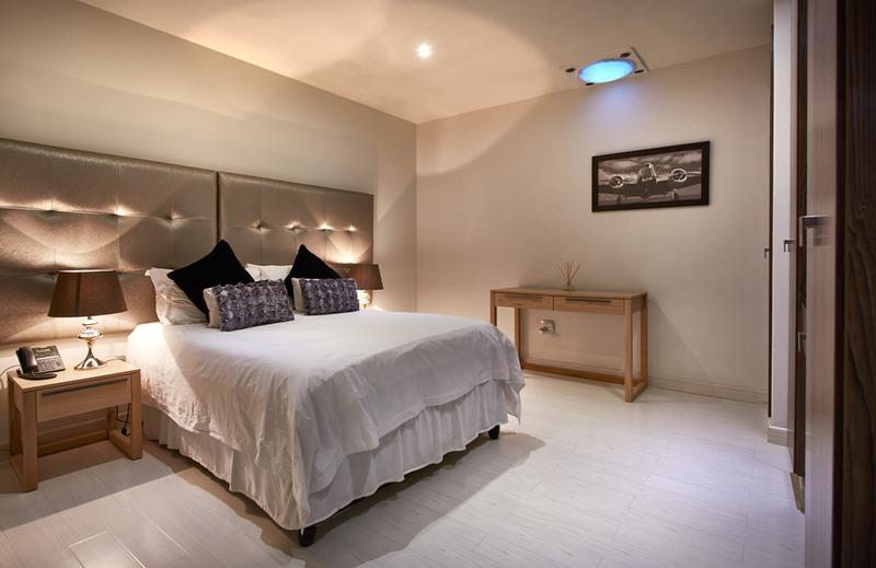 To Let 4 Bedroom Property for Rent in Sandown Gauteng