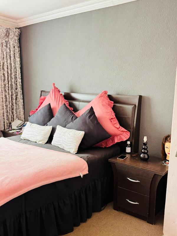 4 Bedroom Property for Sale in Tsakane Ext 11 Gauteng
