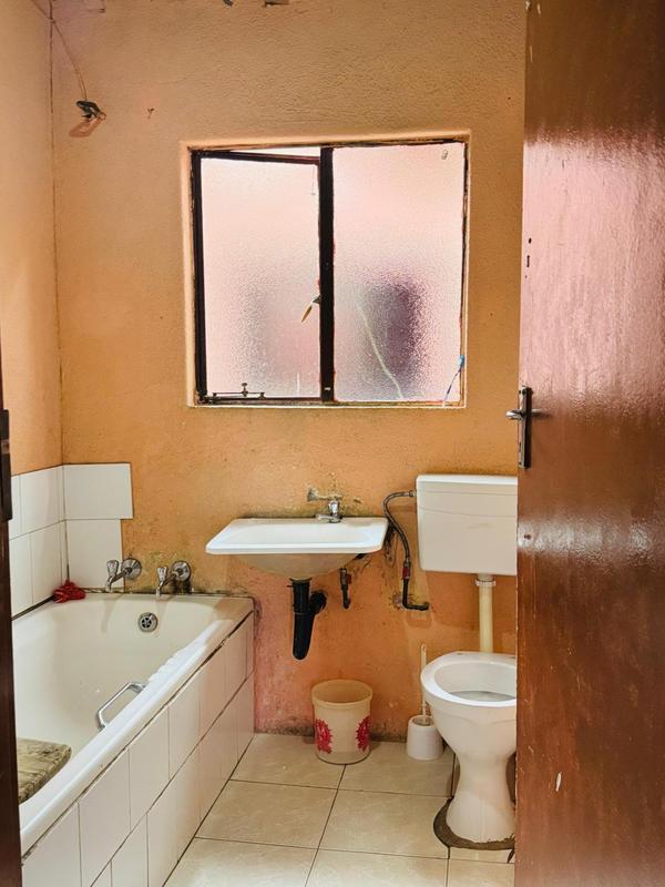 4 Bedroom Property for Sale in Tsakane Ext 11 Gauteng